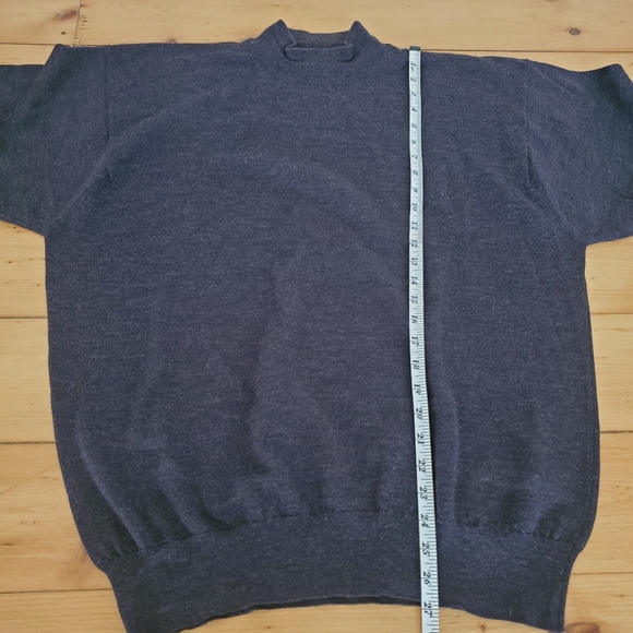 Neiman Marcus Exclusive 100% merino wool Men’s Sweater Scotland made - Picture 6 of 8